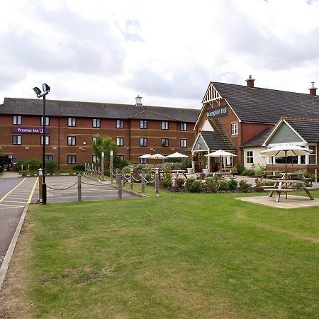 Premier Inn Huntingdon Ngoại thất bức ảnh